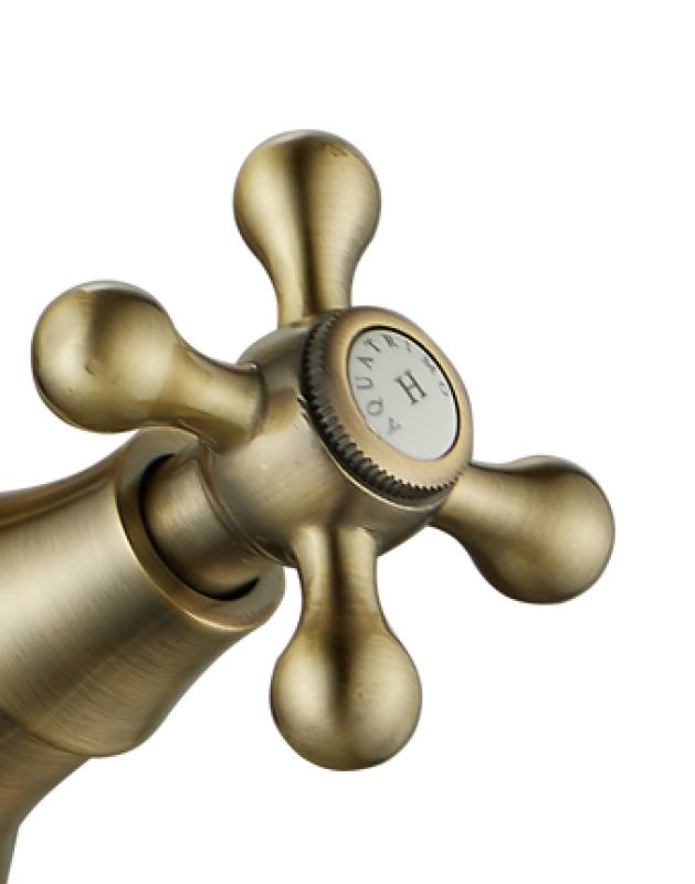 AquaTrimo Windsor robinet de cuisine classique avec bec rond en bronze 21WS7652BN