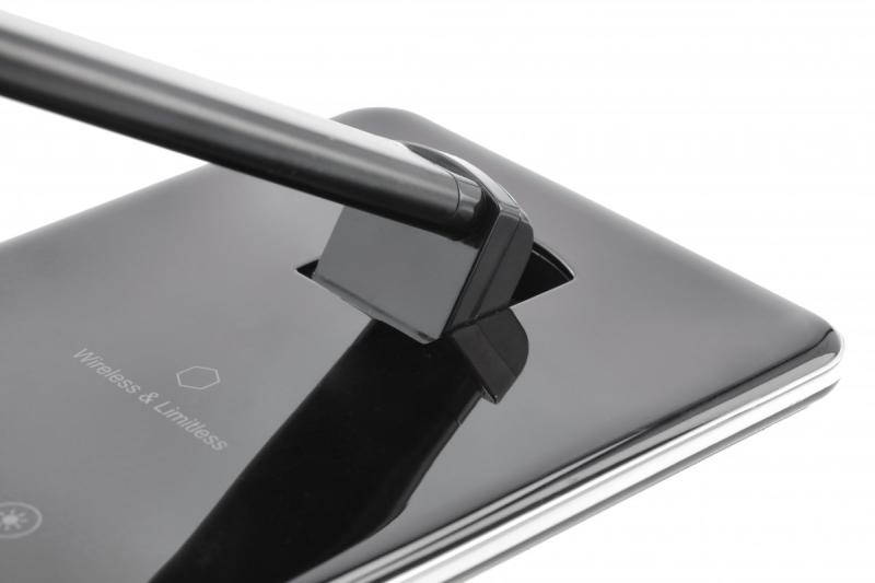 Decor Lampe de bureau Tritton 6W 340lm AC220-240V 4-CCT Charge sans fil USB PF>0 5 RA>80 noire 1208962518