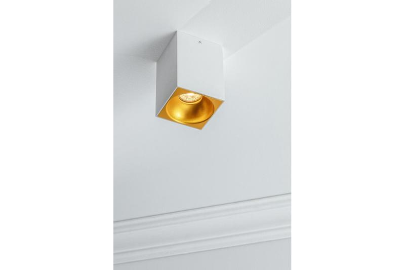 Decor Luminaire de plafond TENSA alum. 90x90x140 IP20 GU10 carré blanc. 1208964021