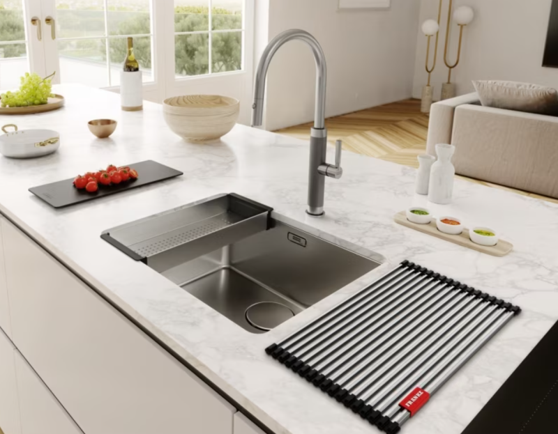 Franke Mythos Masterpiece Robinet de Cuisine Acier Inoxydable avec Bec en J et Douchette Extractible - 115.0711.554