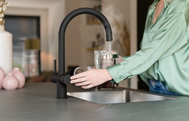 Franke Maris water hub 7L chaudière 3-en-1 avec robinet d'eau bouillante électronique tactile noir mat avec bypass waterhub 1208967856