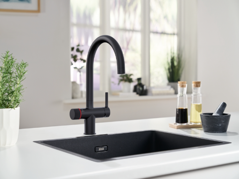 Franke Maris water hub chauffe-eau 4L 3-en-1 avec robinet d'eau bouillante mécanique Twist, noir mat 160.0705.411