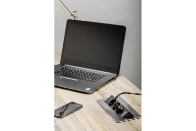 Rallonge de bureau sans cassette, triple prise avec mise à la terre, câble d'alimentation de 1,5 m avec fiche, inox.