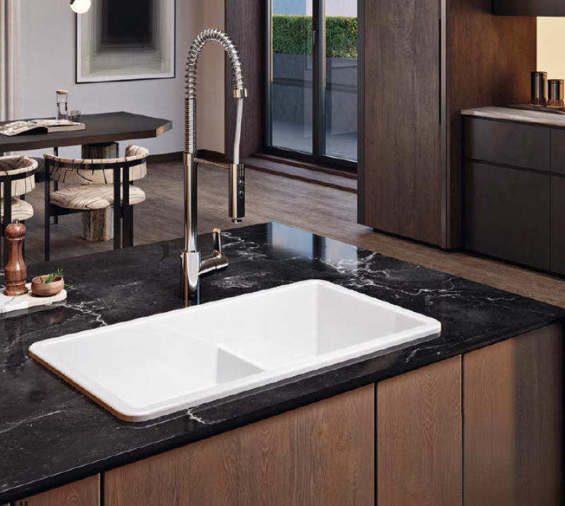 Ausmann Ceramic Ember Évier en céramique blanc une fois et demi Montage en surface et sous plan 733 x 401 mm avec bouchons en inox 1208970737