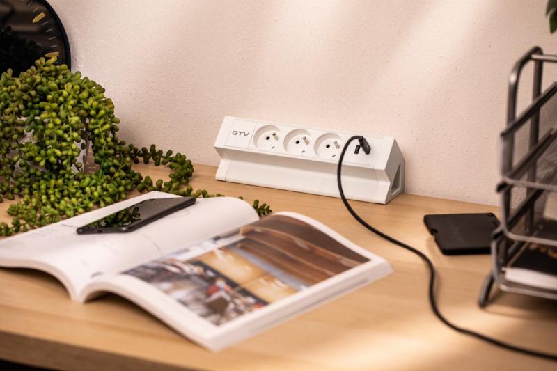 Basco meubelstopcontact, 3 x stopcontact met aarding, USB A+C, 1,5m kabel, wit met montage