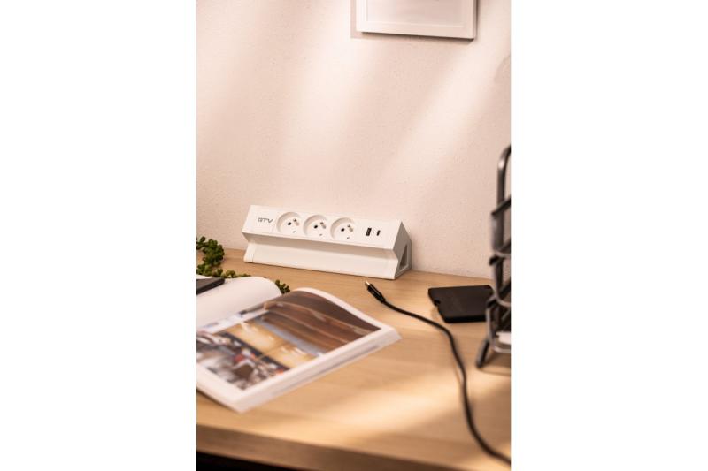 Basco meubelstopcontact, 3 x stopcontact met aarding, USB A+C, 1,5m kabel, wit met montage