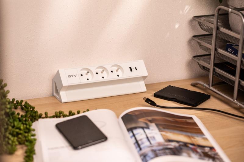 Basco meubelstopcontact, 3 x stopcontact met aarding, USB A+C, 1,5m kabel, wit met montage