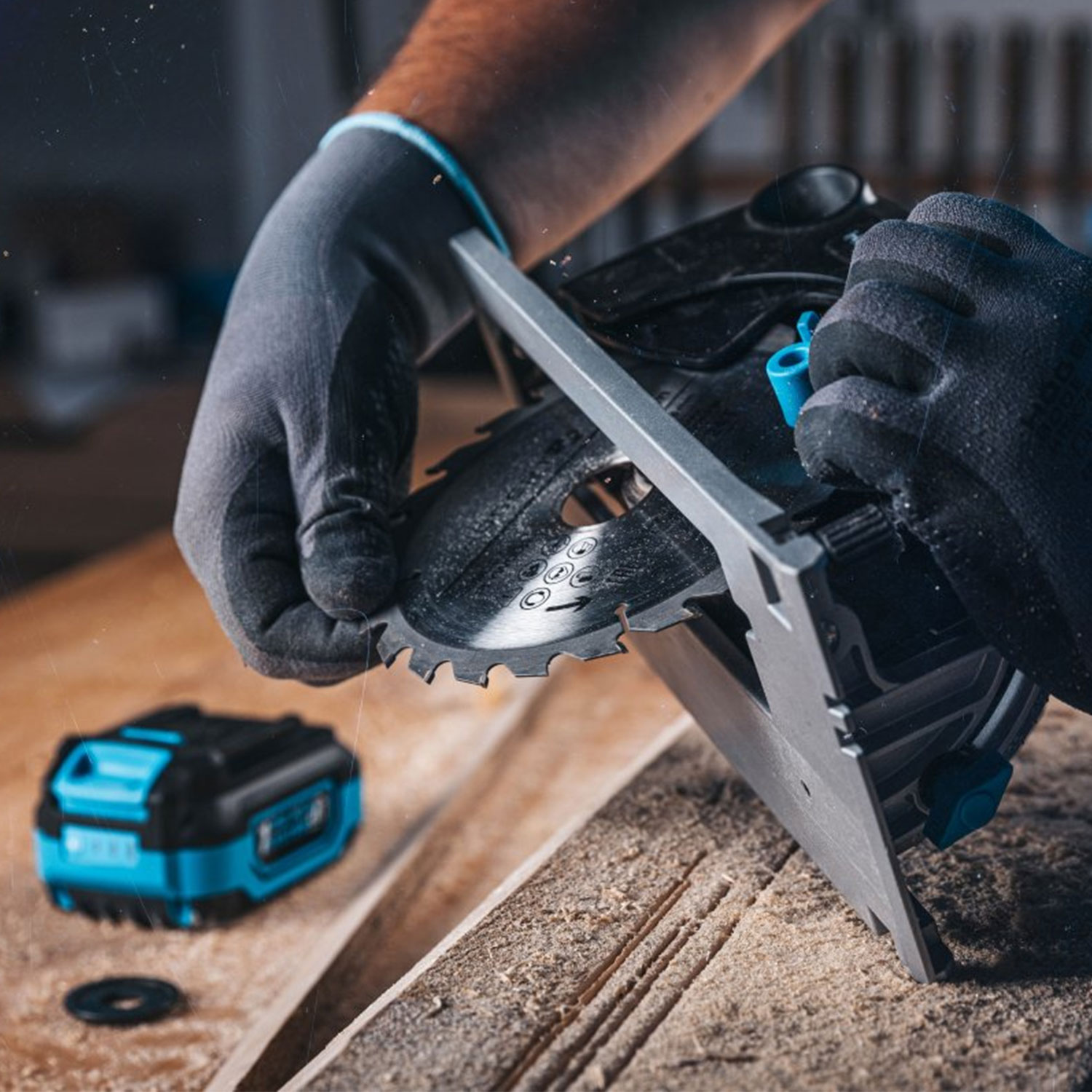Comment prévenir l'usure de la lame sur les scies circulaires: Prolongez la durée de vie de vos outils électriques comme un pro